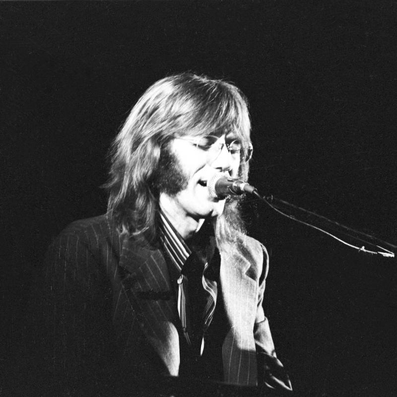 Doors keyboardist Ray Manzarek